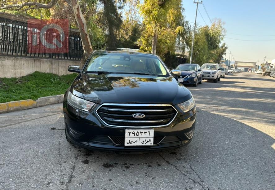 Ford Taurus